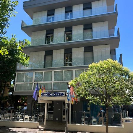 Hotel Modenese Riccione Eksteriør billede