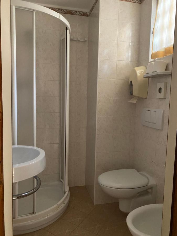 Hotel Modenese Riccione Eksteriør billede