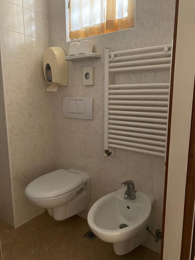 Hotel Modenese Riccione Eksteriør billede