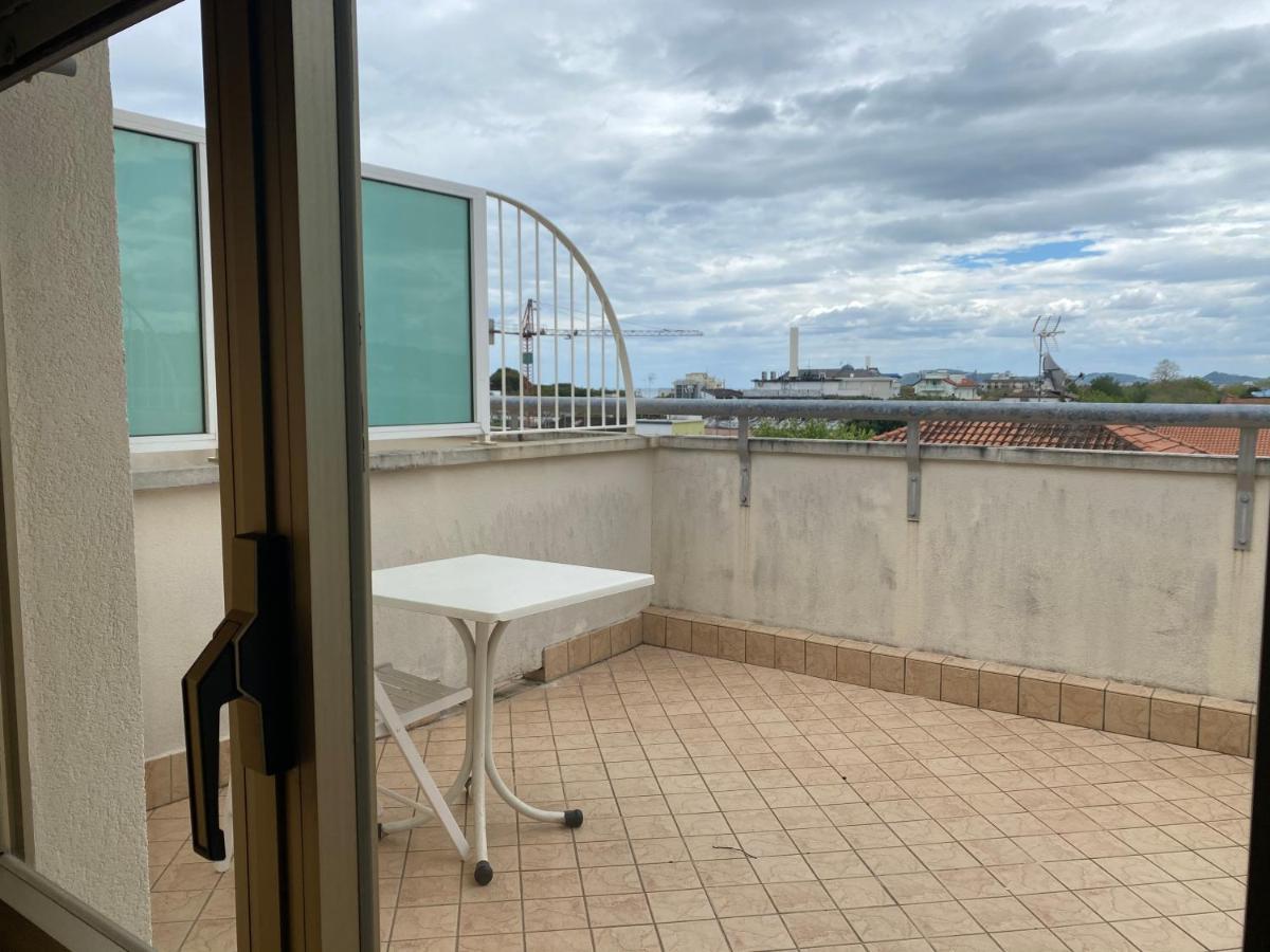 Hotel Modenese Riccione Eksteriør billede